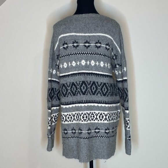 AMERICAN EAGLE OUTFITTERS Womens Grey Knit Cowichan Fair Isle Sweater - Picture 6 of 8